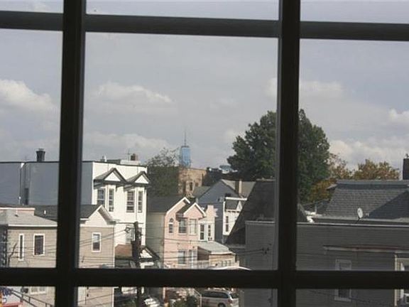 5th image of 2309 Kennedy Blvd APT L1