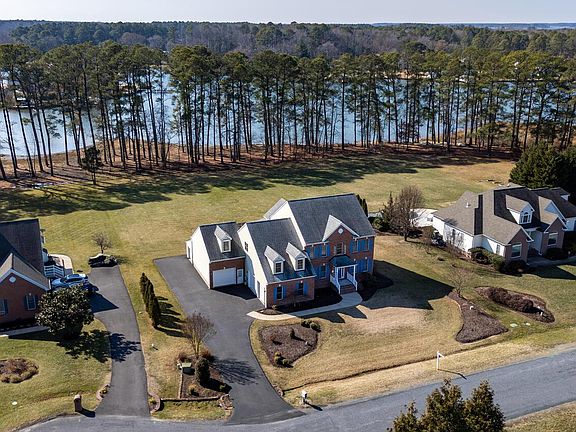 3rd image of 112 Port Ct