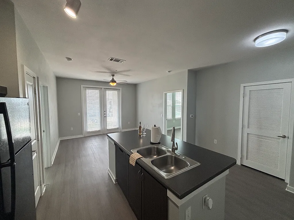 Benner Rd, Kyle — Photo 2