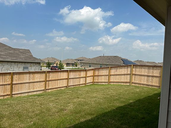 4th image of 19516 Ann Richards Ave