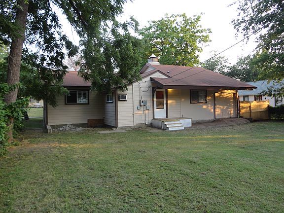 4th image of 2119 E Oklahoma St