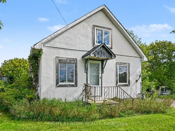 4006 Dunrobin Rd, Ottawa, ON K0A 3M0