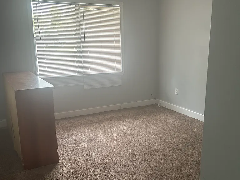 2914 Dahlia Dr — Photo 9