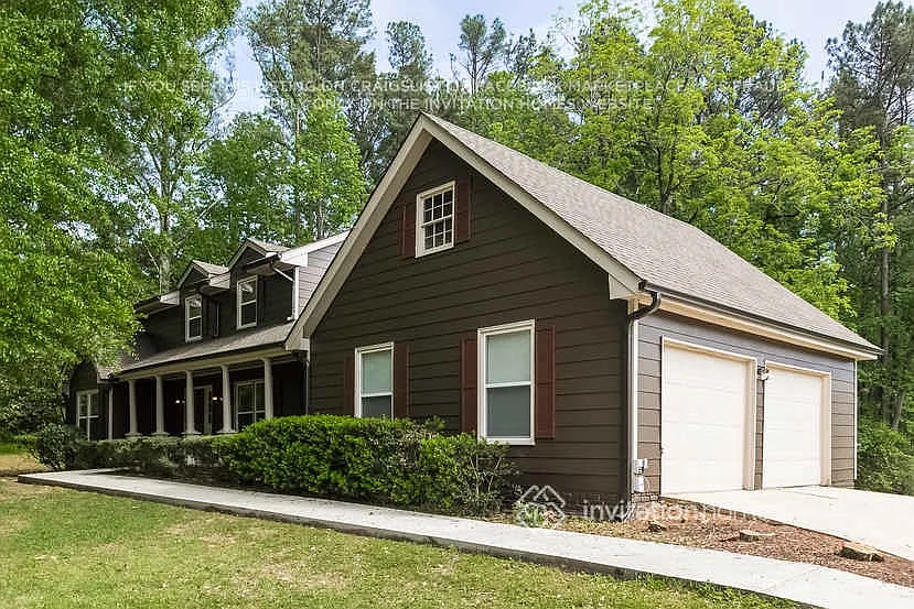 5100 Greentree Trl College Park, GA 30349 — Photo 2