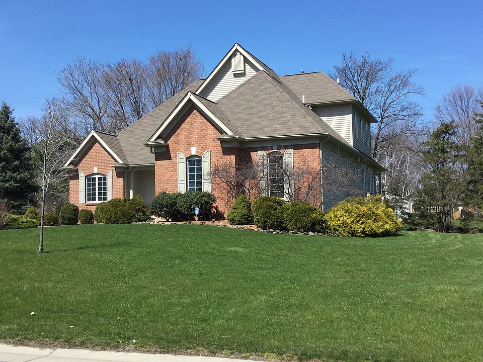 2nd image of 1 Sunleaf Dr