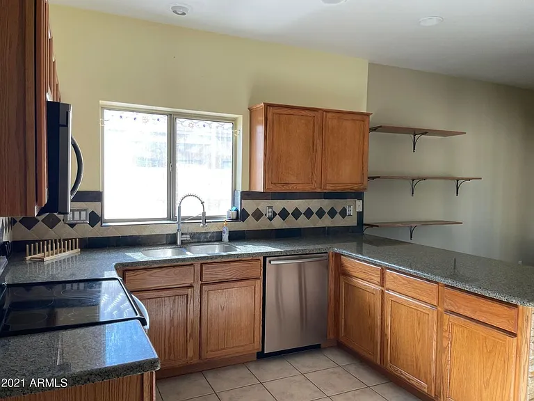 25236 N 41st Ave — Photo 2