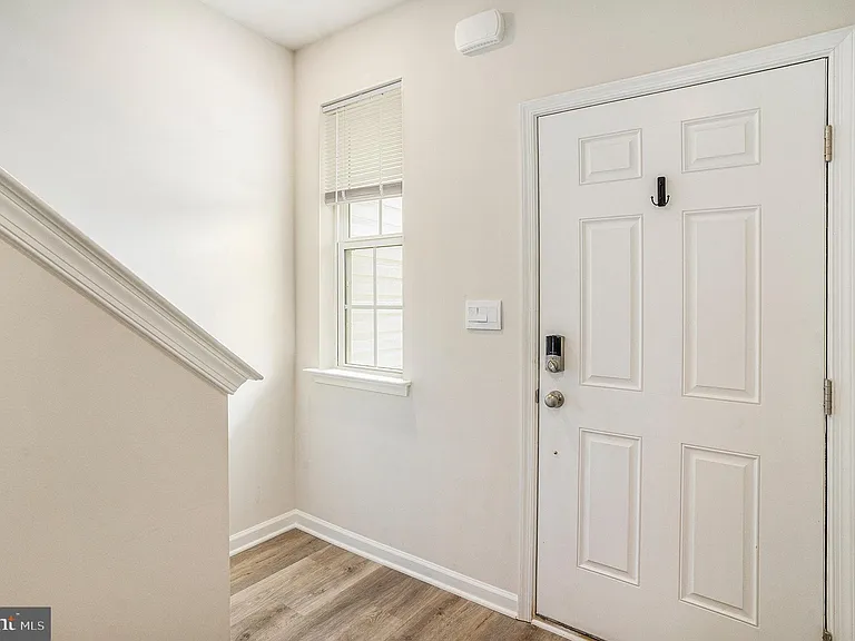 1143 Martin Rd — Photo 8