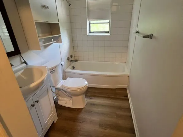 $875 Potter House Apartments: Directly adjacent to BSU and IU Health Ball Memorial Hospital., 1001 N Tillotson Ave, Muncie, IN 47304