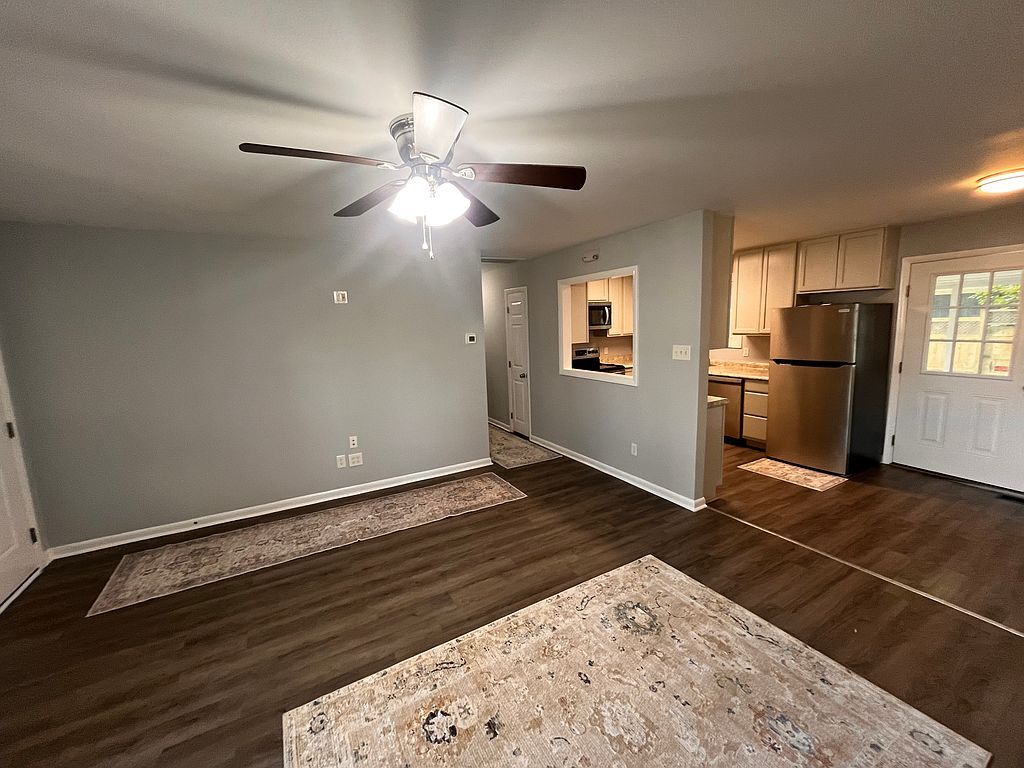 1278 Moore St - Property Image