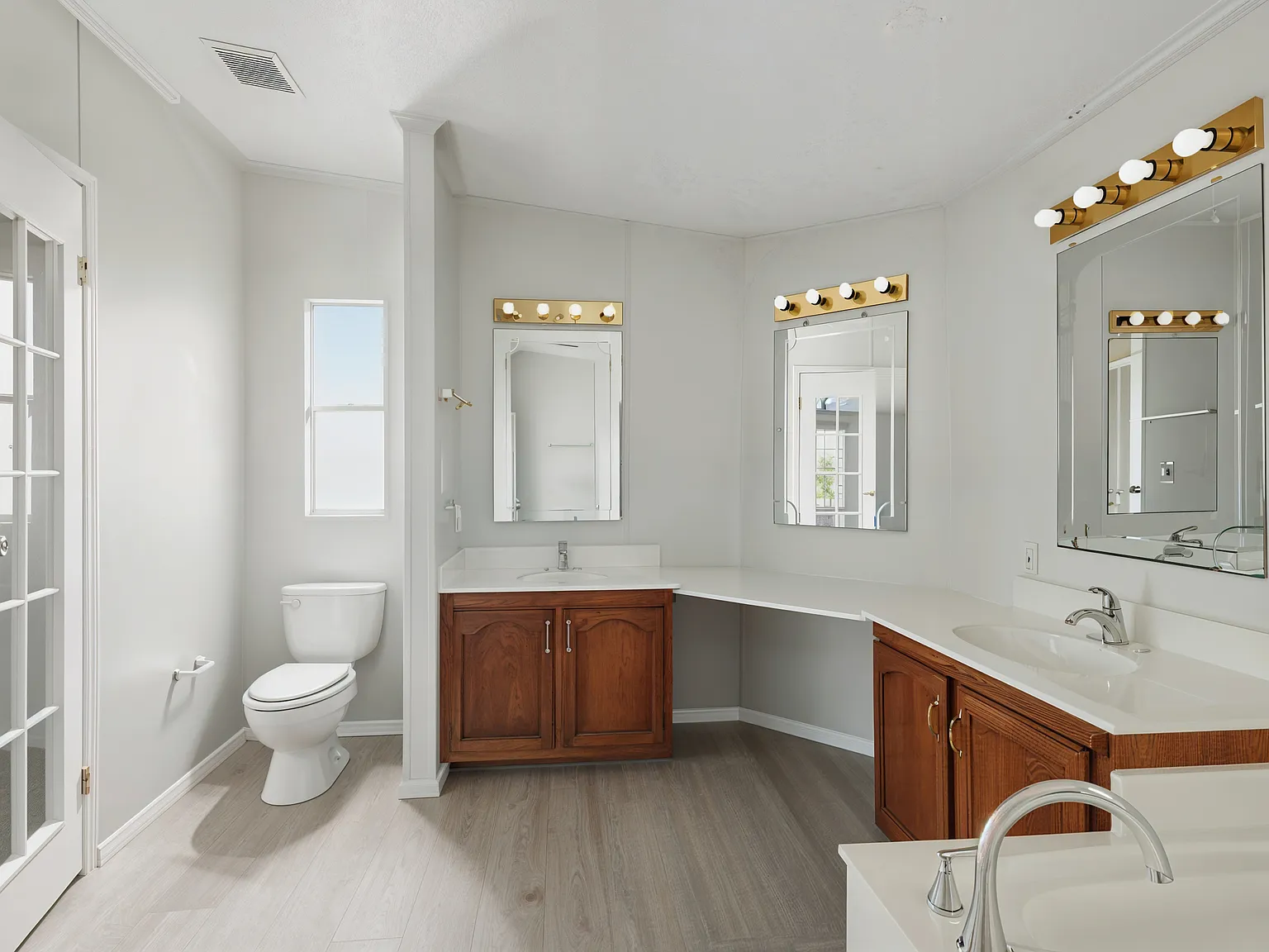 3 bed, 1848 sqft, $2,100 — Photo 3