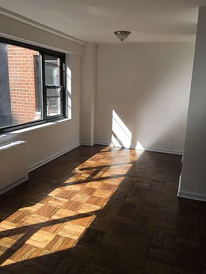 Rented by Solil Management | media 4