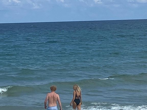 20 mins to the beach