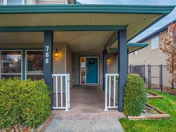 5th image of 788 Galbraith Pl