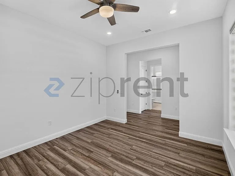 1447 Teak Ave — Photo 6
