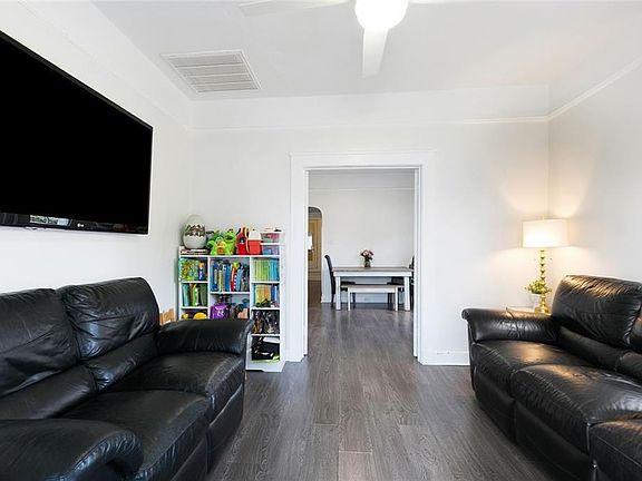 2nd image of 3840-42 Orleans Ave