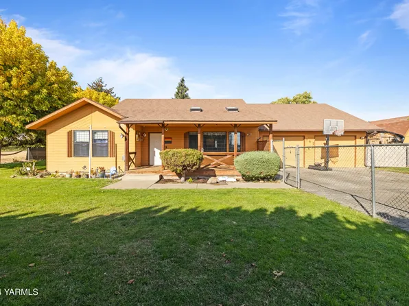 341 Jones Rd, Wapato, WA 98951
