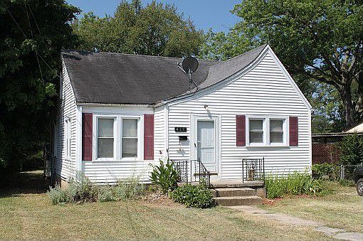 1st image of 417 W 12th Ave