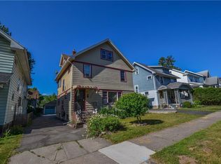 565 Cedarwood Ter, Rochester, NY 14609