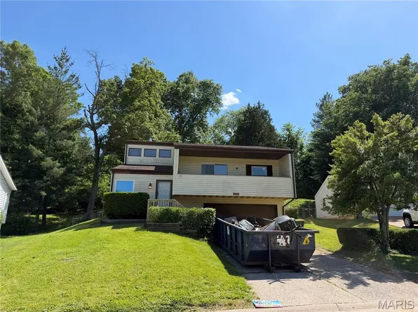 2042 Catlin Dr, Barnhart, MO 63012