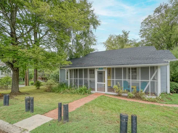 512 Whitaker St, Chapel Hill, NC 27516