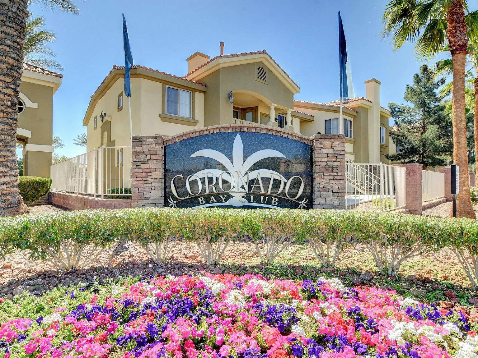Coronado Bay Club — Photo 2
