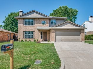 626 Lemon Dr, Arlington, TX 76018