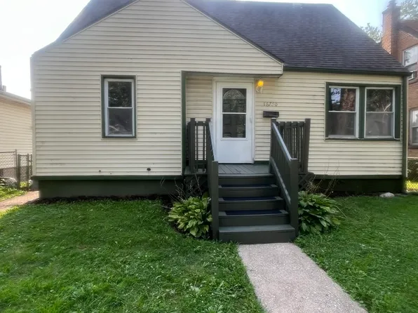 16750 Bulger Ave, Hazel Crest, IL 60429