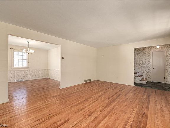 5th image of 5241 W 229th St