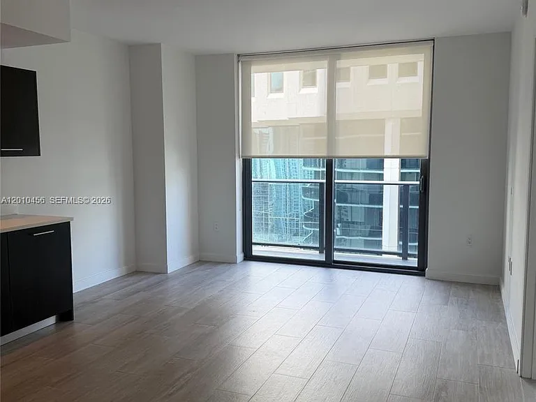 55 SW 9th St #28 — Photo 17
