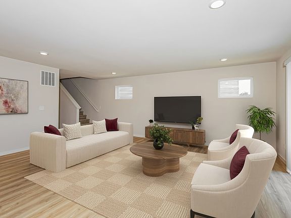 4th image of 8191 Crestbrook Ct