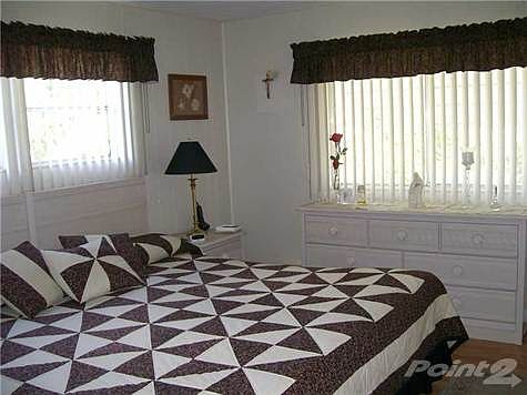 5th image of 821 Trento Dr