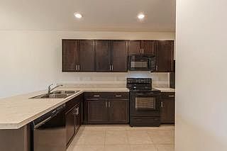4th image of 10736 Crossback Ln