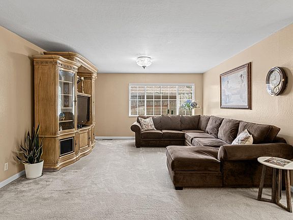 4th image of 1696 Despina Drive