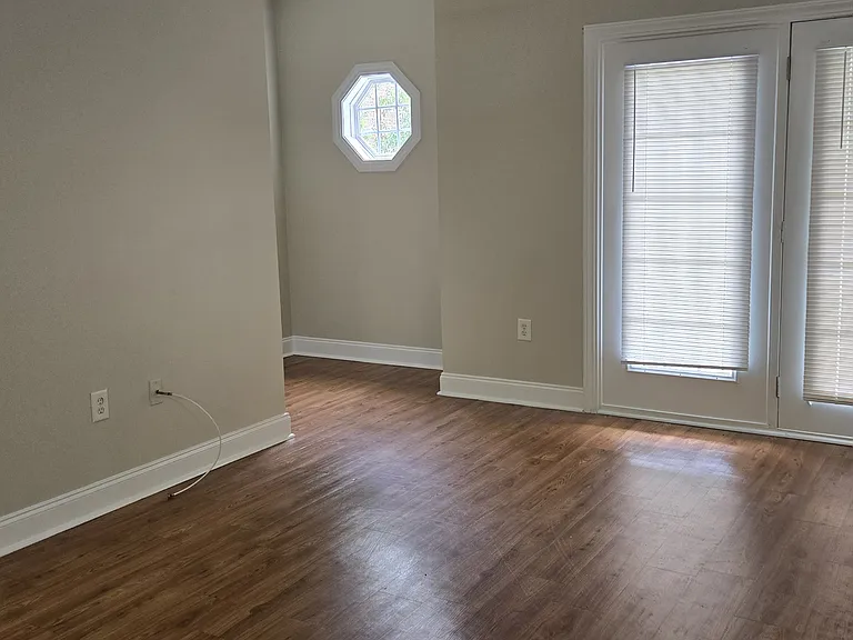 2057 Silvercrest Dr #C — Photo 5