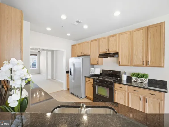 2212 Highfly Ter #2212, Silver Spring, MD 20902