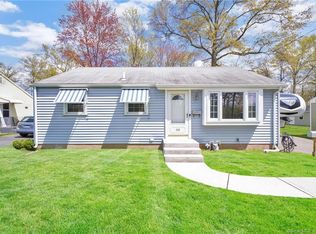 118 Goodwin Park Rd, Wethersfield, CT 06109