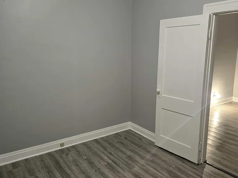 4021 Pulaski St #1 — Photo 10