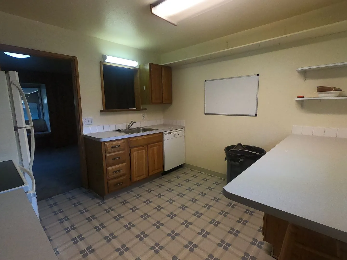 Craftsman duplex with covered parking! — Photo 2