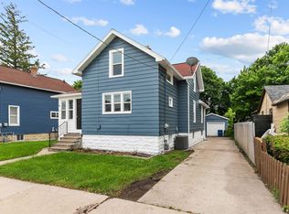631 W 9th Ave, Oshkosh, WI 54902