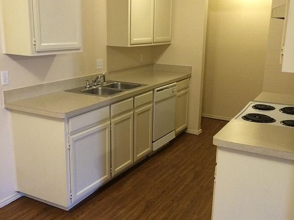 2nd image of 7703 Brandi Pl