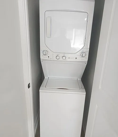 Westwood Court Apts — Photo 31