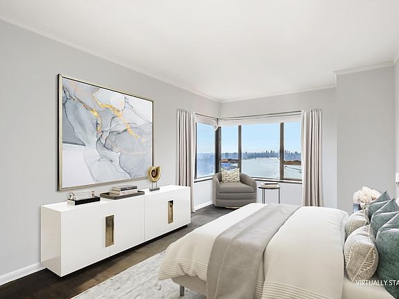 4th image of 425 E 58th St APT 45H