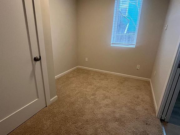 5th image of 1307 K St SE #101