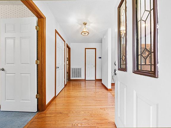 4th image of 359 Capps Rd