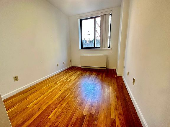5th image of 229 E 13th St APT 2B