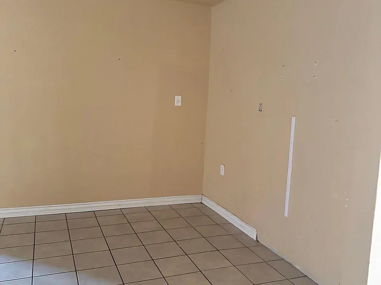 38766 E Williams St — Photo 5