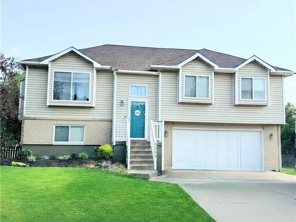 9203 NE 116th Pl, Kansas City, MO 64157