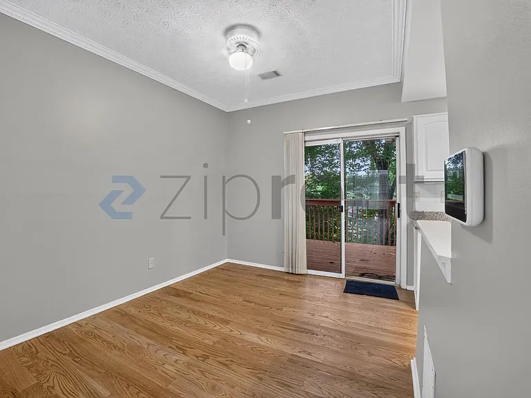 1201 Wedgewood Ct — Photo 9