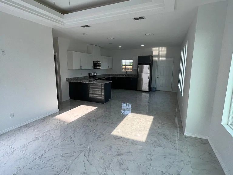 5600 Puffin St — Photo 4
