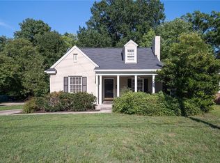 902 N Josephine Boyd St, Greensboro, NC 27408